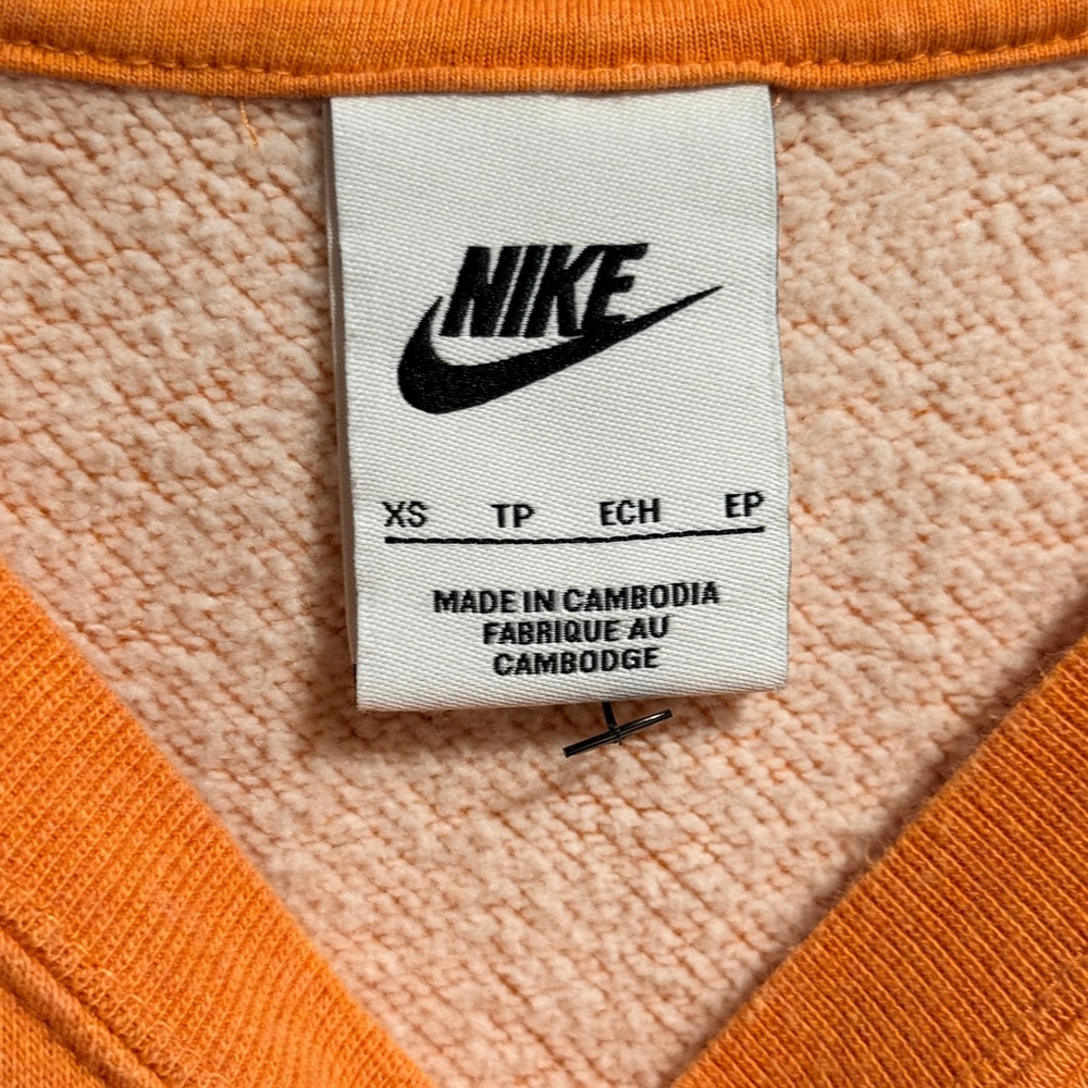 Nike Women’s Heather Orange Sweatshirt with White Logo Size XS - Picture 3 of 9